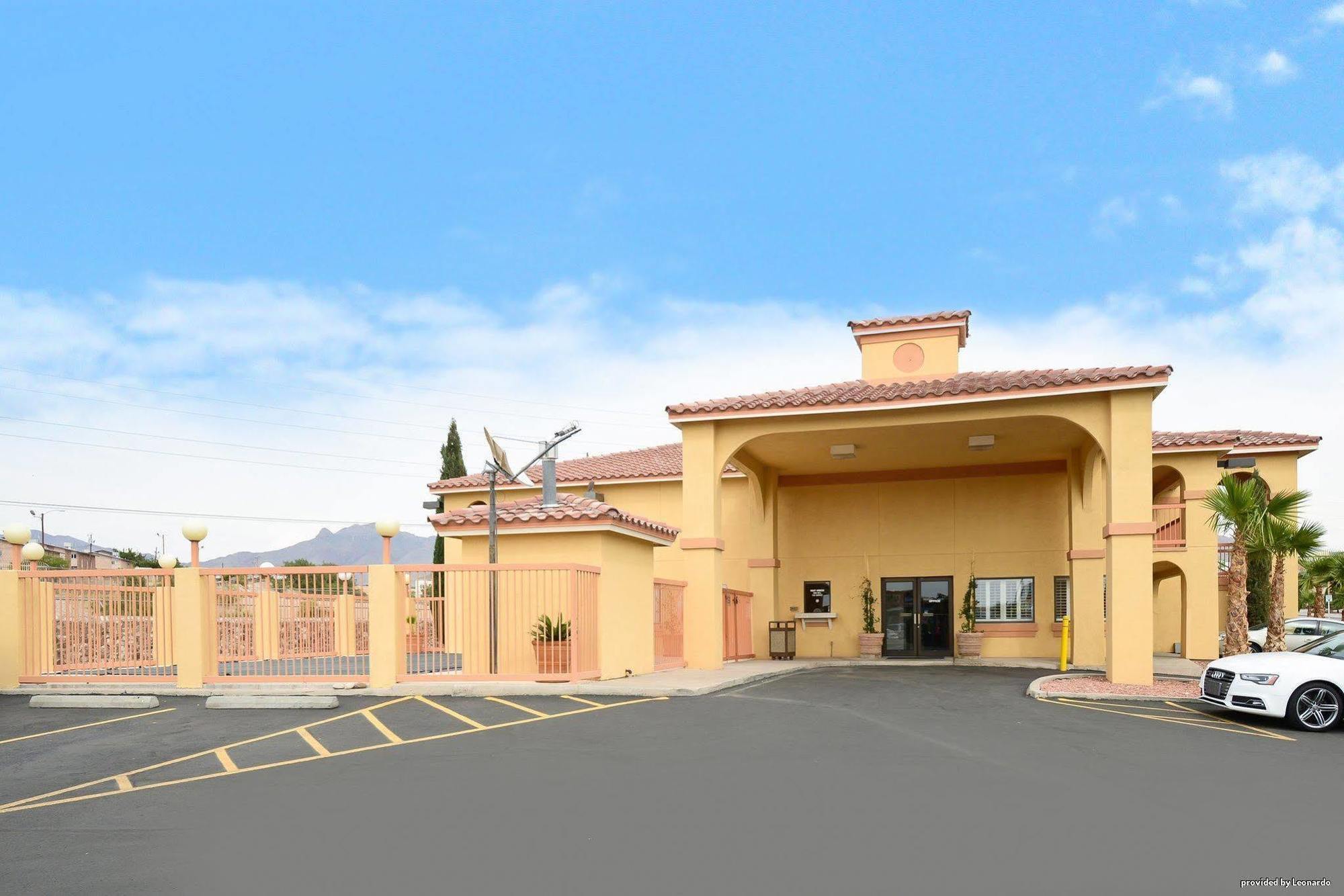 Best Western Sunland Park Inn El Paso Exterior photo