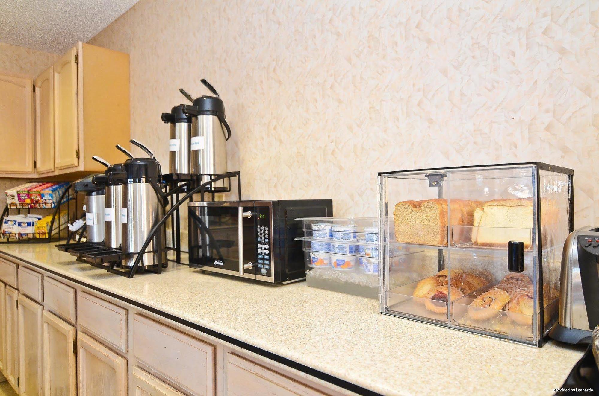 Best Western Sunland Park Inn El Paso Restaurant photo